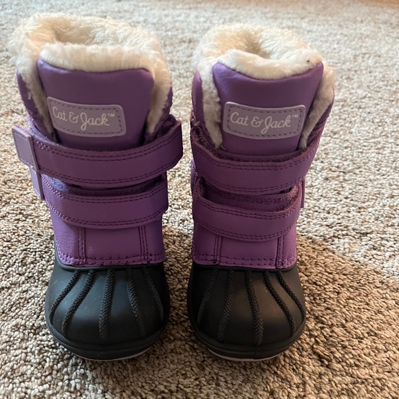 Toddler Winter Boots - Picture 1 of 2